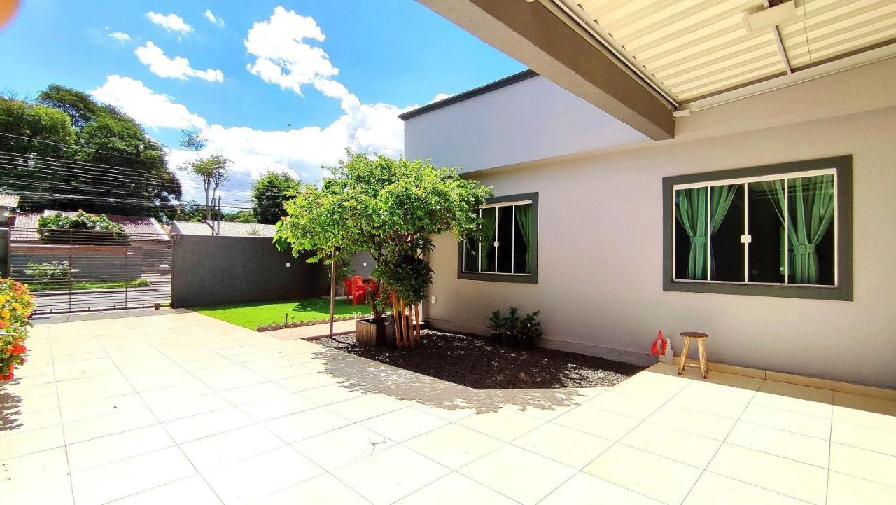 フォス・ド・イグアス Linda Casa Bairro Tranquilo Prox Cataratasヴィラ エクステリア 写真