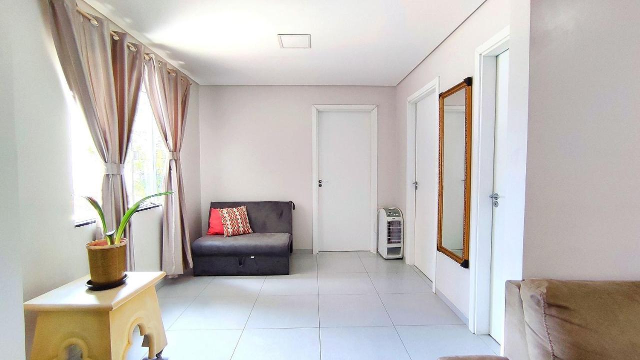 フォス・ド・イグアス Linda Casa Bairro Tranquilo Prox Cataratasヴィラ エクステリア 写真