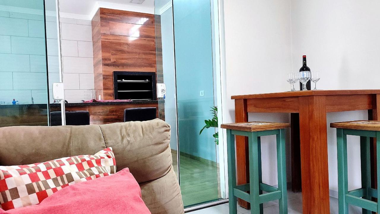 フォス・ド・イグアス Linda Casa Bairro Tranquilo Prox Cataratasヴィラ エクステリア 写真