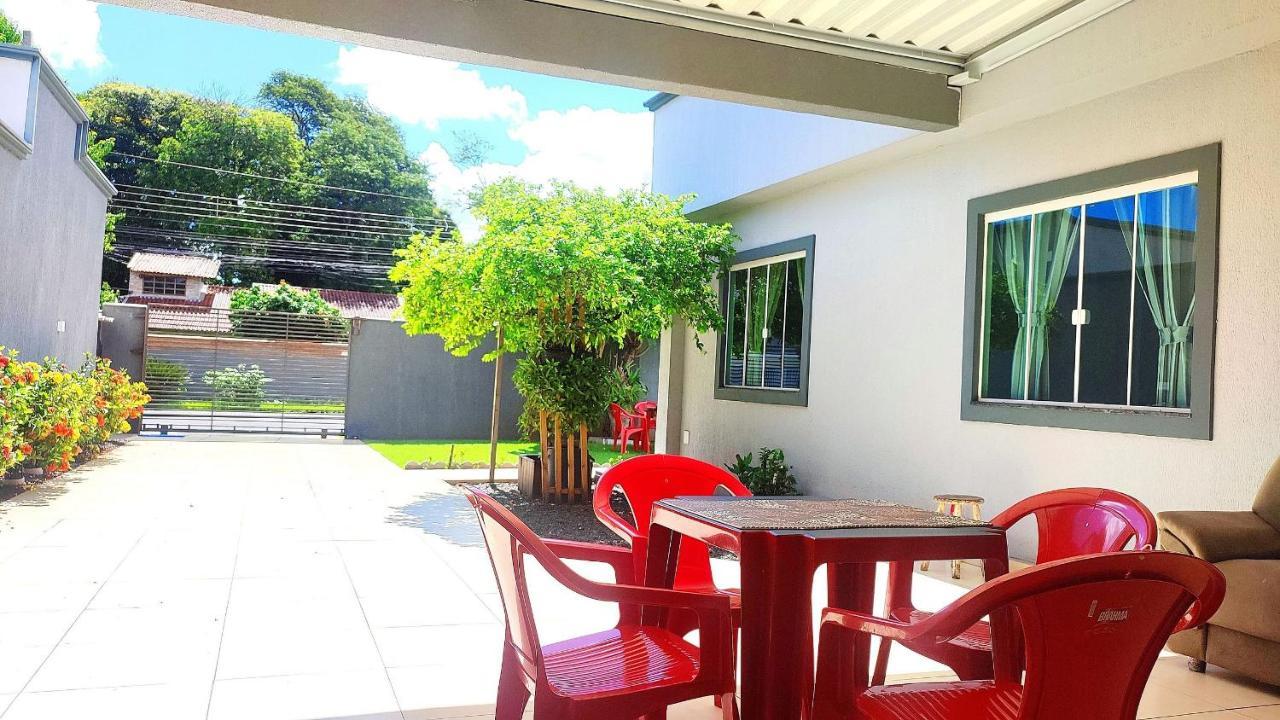フォス・ド・イグアス Linda Casa Bairro Tranquilo Prox Cataratasヴィラ エクステリア 写真