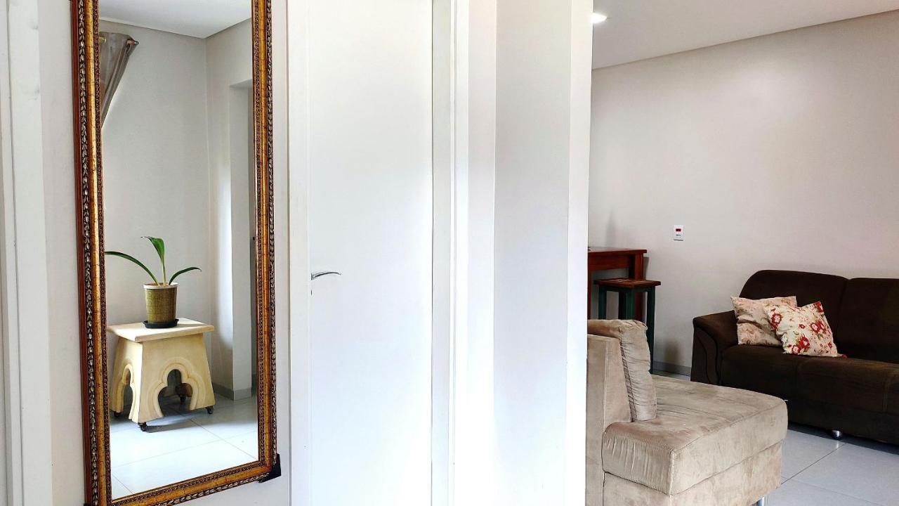 フォス・ド・イグアス Linda Casa Bairro Tranquilo Prox Cataratasヴィラ エクステリア 写真