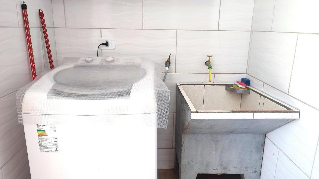 フォス・ド・イグアス Linda Casa Bairro Tranquilo Prox Cataratasヴィラ エクステリア 写真