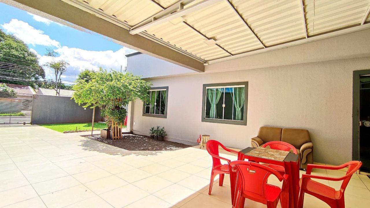 フォス・ド・イグアス Linda Casa Bairro Tranquilo Prox Cataratasヴィラ エクステリア 写真