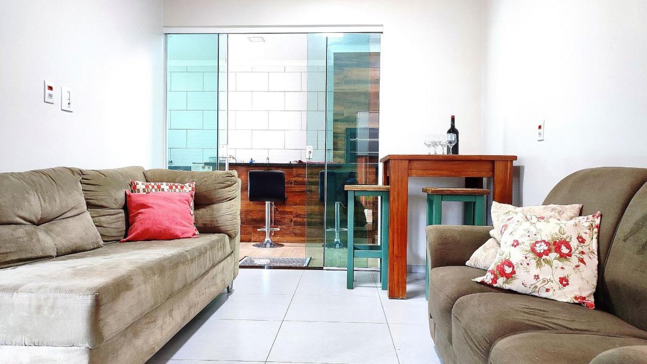 フォス・ド・イグアス Linda Casa Bairro Tranquilo Prox Cataratasヴィラ エクステリア 写真