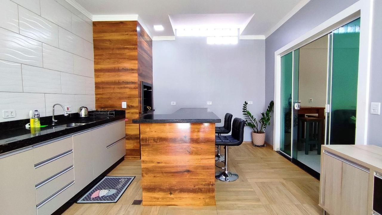 フォス・ド・イグアス Linda Casa Bairro Tranquilo Prox Cataratasヴィラ エクステリア 写真